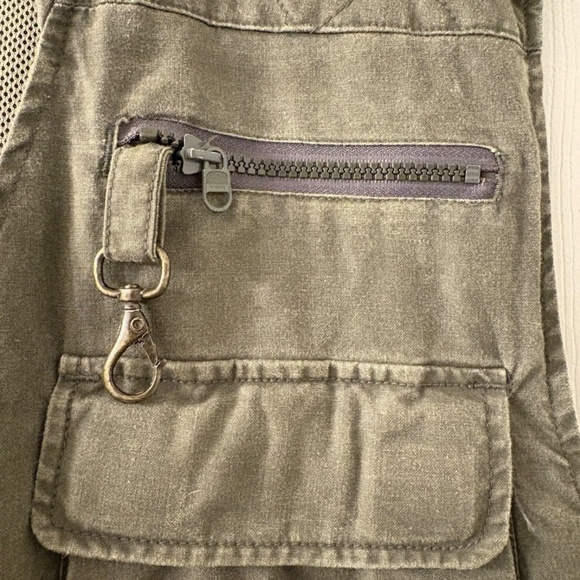 Woolrich Men’s Outdoor Fishing Utility Vest (L)- Military Green - Picture 5 of 11